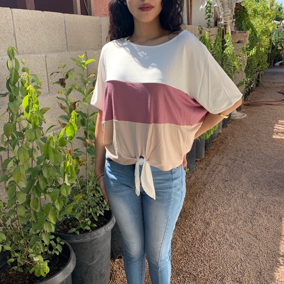Mauve Tie Knot Color Block Short sleeve Tee - Picture 3 of 6